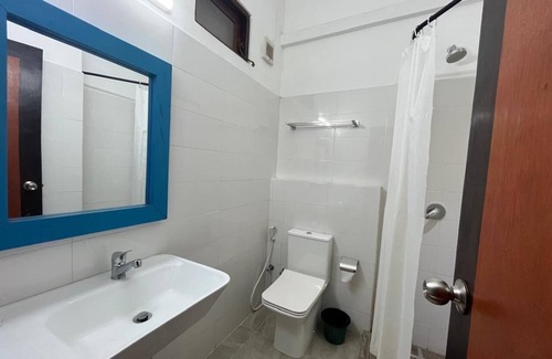 Kandy Hotel | Blue Pillars