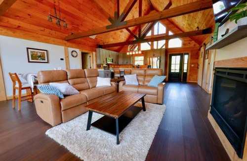 Mineral Bluff House | Blue Ridge Retreat on Wolf Creek
