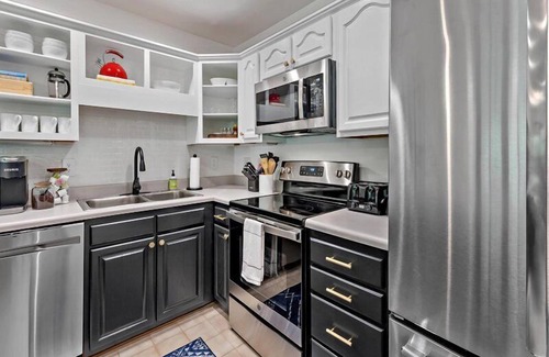Frank House | Blue Ridge View Pet Friendly, Deck, Grill
