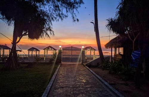 Uppuveli Hotel | Blue Sand Beach Resort
