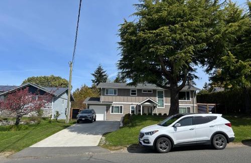 Gordon Head House | Blue Sea And Clear Sky B&B LICENCE NUMBER 18952