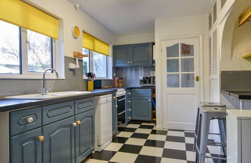 St. Mawes Cottage | BLUE SEAS, pet friendly, country holiday cottage in St Mawes