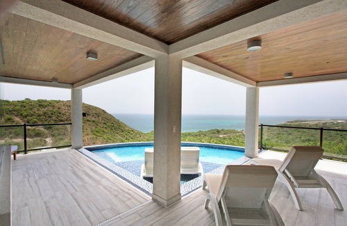 Oualie Bay Villa | Blue Serenity captures everything that is beautiful about Nevis.