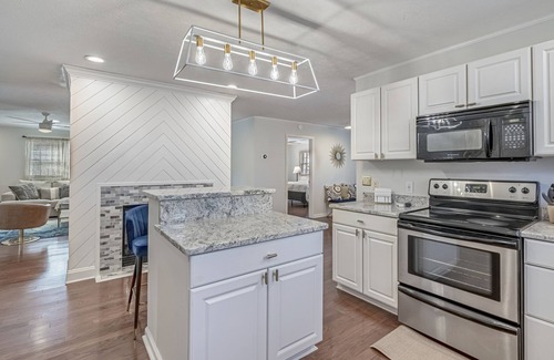 North Myrtle Beach House | Blue Skies - NMB Abode w/Deck + Yard only 5 min walk to the beach!