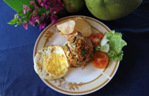 Amed Cabin | Blue Star Bungalows & Cafe