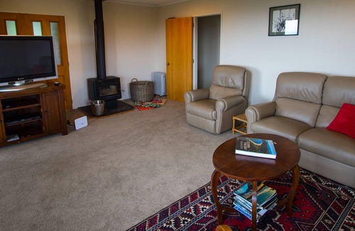 Pohara House | Blue Views - Pohara Holiday Home