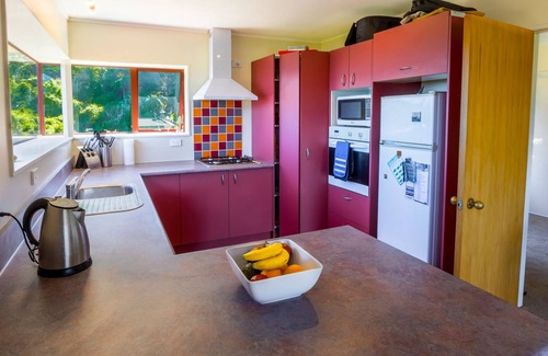 Pohara House | Blue Views - Pohara Holiday Home
