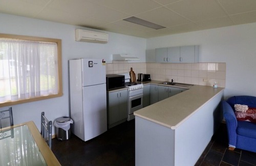 Mallacoota House | Blue Waters Cottages - Unit 1