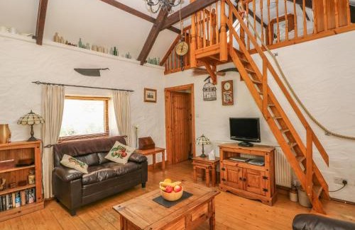 Milford Haven House | Bluebell Cottage