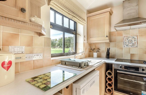 Horncastle Cottage | Bluebell Cottage - UK36669