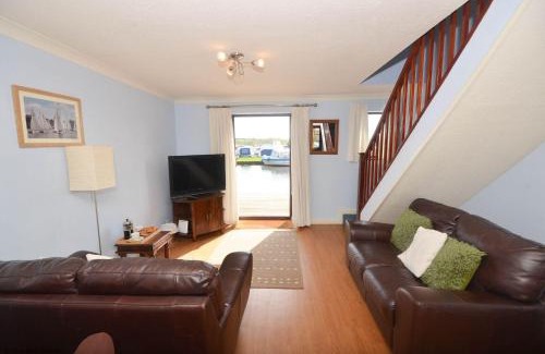 Horning House | Bluebell Lodge