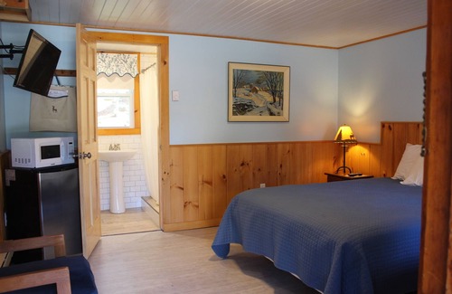 Long Lake Hotel | Blueberry Hill Motel