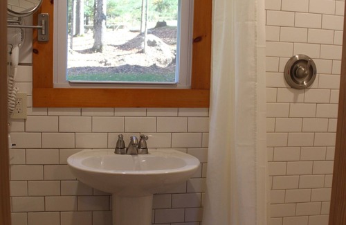 Long Lake Hotel | Blueberry Hill Motel