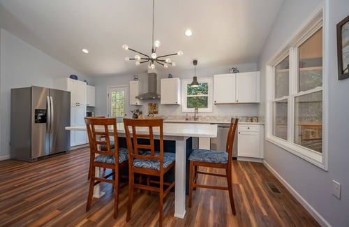 Rutherfordton House | Bluebird Cottage | Secluded Cottage in the Blue Ridge Mountains