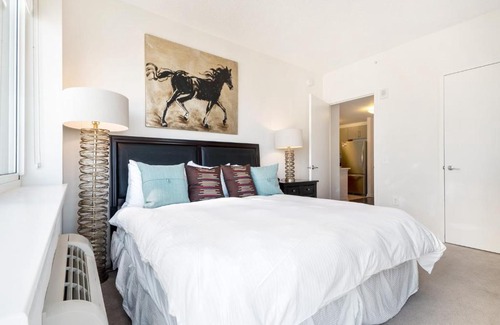 The Waterfront Apartment | Bluebird Suites in Jersey City