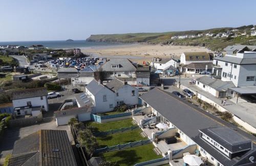 Polzeath House | Bluebirds