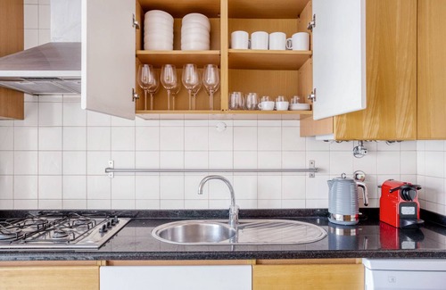 Alcantara Apartment | Blueground | Alcantara, fully furnished