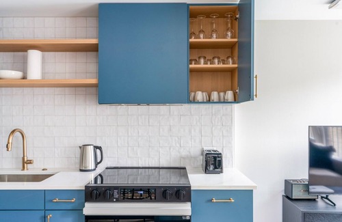 Columbia Heights Apartment | Blueground | Columbia Heights, pool, nr Meridian Hill Park