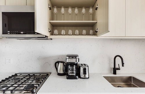 Downtown Brooklyn Apartment | Blueground | Downtown BK, gym & w/d, nr BAM