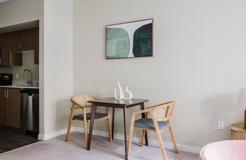 Newcastle Apartment | Blueground | Newcastle, elevator, near Golf Club