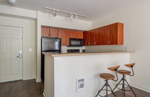 Northwest Bellevue Apartment | Blueground | Northwest Bellevue, BBQ, nr Park