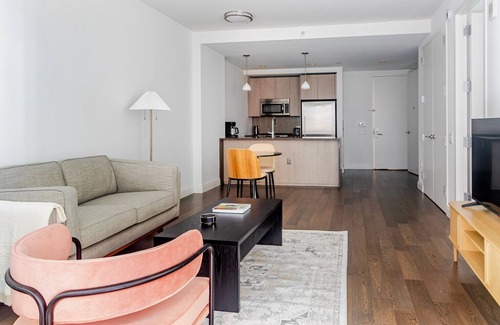Powerhouse Arts District Apartment | Blueground | Powerhouse Arts District, pool, nr Liberty State Park