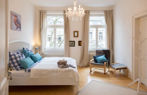 Suedstadt Bed & Breakfast | Blues & Chutney Bonn