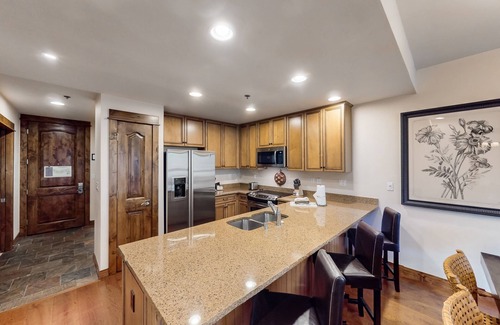 Four O'Clock Apartment | BlueSky Breckenridge