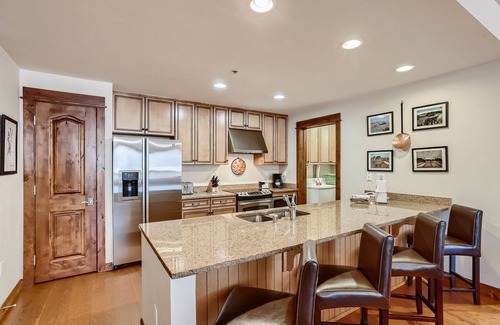Four O'Clock Apartment | BlueSky Breckenridge