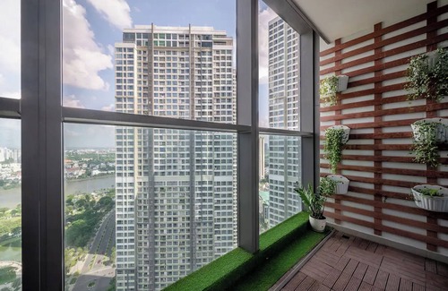 Hang Xanh Apartment | Bluesky Landmark 81 Paradise Vacation
