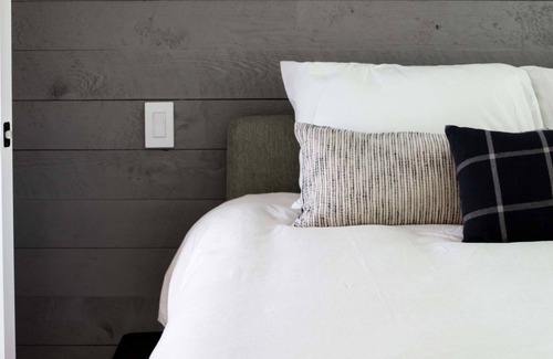 Town of Olive House | Bluestone Cove - Modern Escape in the Woods