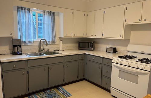 Harbor Springs House | Bluff Bliss. Stroll along the Bluff to downtown. FRESHLY renovated.