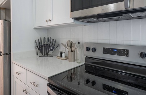 Midtown Cottage | Bluff City Luxe-Cottage: 2 Bed, 1 Bath, Private, Gated, Completely Renovated!