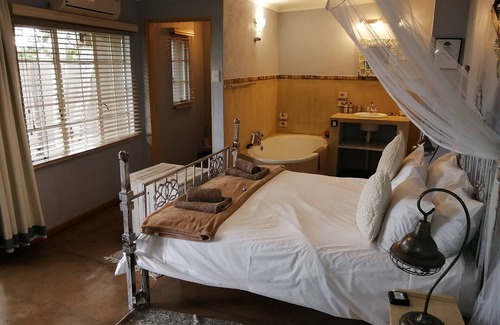 Hoedspruit House | Blyde Mountain Country House