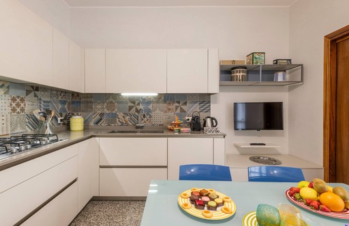 Washington Apartment | BnButler - Stromboli 22