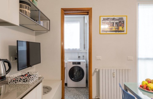 Washington Apartment | BnButler - Stromboli 22