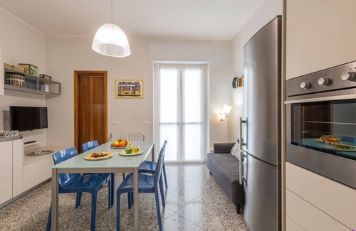 Washington Apartment | BnButler - Stromboli 22
