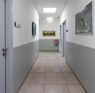Hanau Apartment | BOARDINGHOUSE KAYSER Günstige Monteursunterkunft, Monteurwohnung in Hanau bei Frankfurt am Main und Aschaffenburg, KOSTENFREIE PARKPLÄTZE!