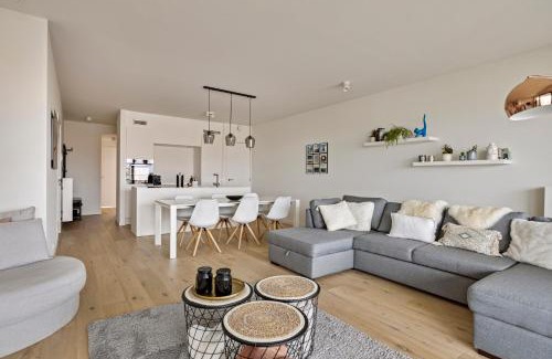 Nieuwpoort Apartment | Boardwalk 11 O4O2 G Ii7