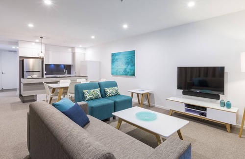Burleigh Heads Apartment | Boardwalk Burleigh Beach