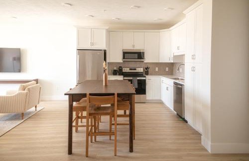 Traverse City Apartment | Boardwalk Suites & Residences by Kasa