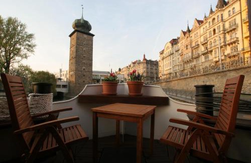 Nove Mesto Boat Rental | Boat Hotel Matylda
