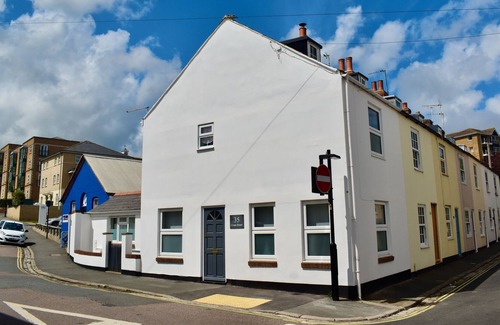 Cowes Cottage | Boat House