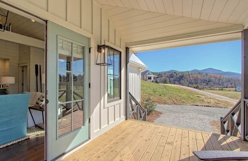 Dillard Cottage | Boathouse Cottage at Julep Farms