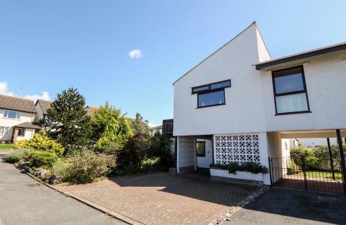 Deganwy House | Boathouse