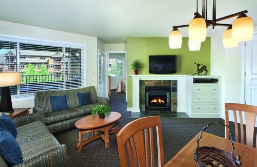 Coeur d'Alene Resort | Boating, skiing, and hiking galore!
