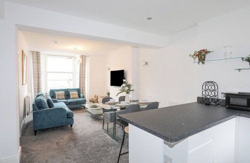 Llandudno Cottage | Bodafon View