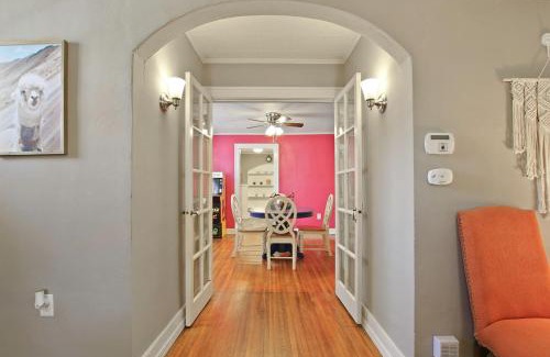 Columbia House | Bohemian Bungalow Pac-Man, walk downtown, pet friendly