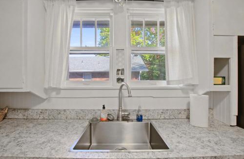 Columbia House | Bohemian Bungalow Pac-Man, walk downtown, pet friendly