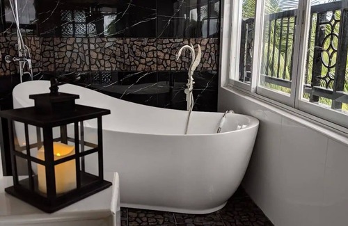 Danao House | Bohol South Beach Hotel